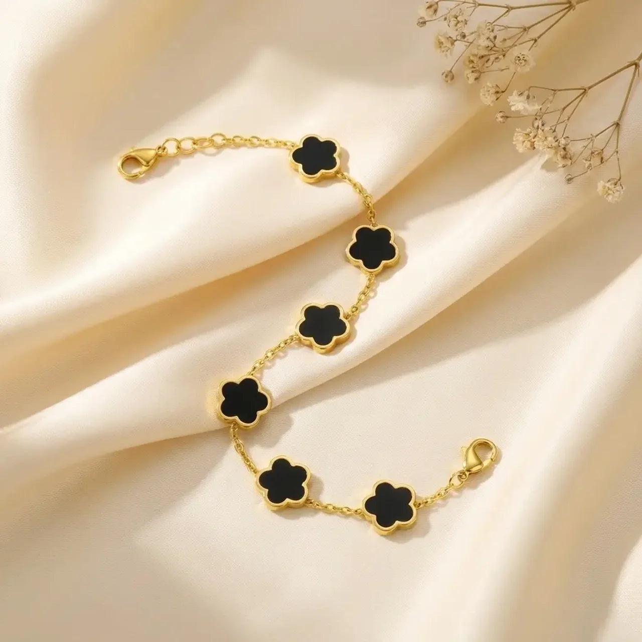 Lovienne™- Fleur Noire Bracelet